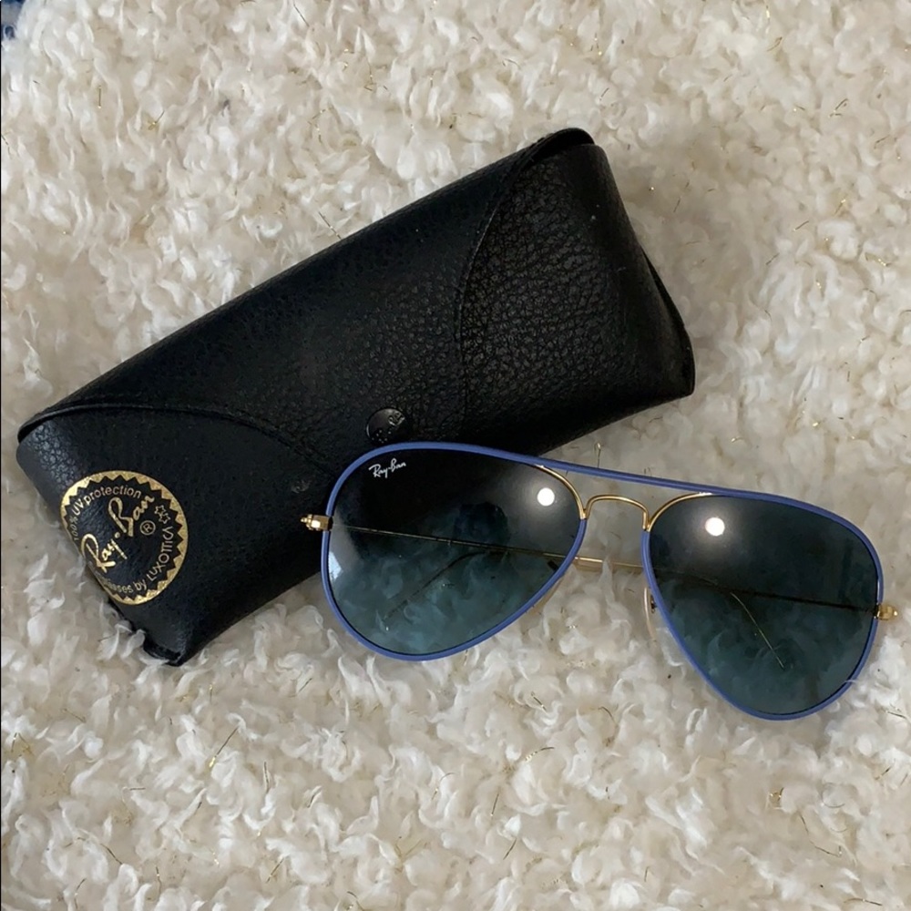 Light Blue-Rimmed Ray Bans